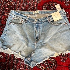Abercrombie "the cutoff short", denim shorts